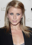 th_10856_celebrity-paradise.com-The_Elder-Lo_Bosworth_2009-10-01_-_arrives_for_Kohl8s_Department_Stores_446_122_379lo.jpg