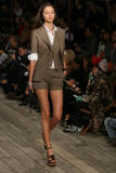 th_25846_md-marieclaire.co.uk-ss07-rtw-paris-w-hermes-002-bjh1kiax_122_382lo.jpg