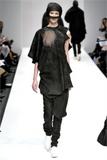 th_23535_CentralSaintMartins_FW09_DriellyOliveira_03_122_414lo.jpg