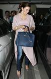th_84711_celebrity_paradise.com_TheElder_EvaLongoria2010_02_24_shoppingat196921_122_506lo.jpg
