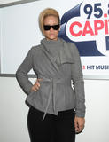 th_75099_Rihanna_Capital_Radio_London_02_122_568lo.jpg